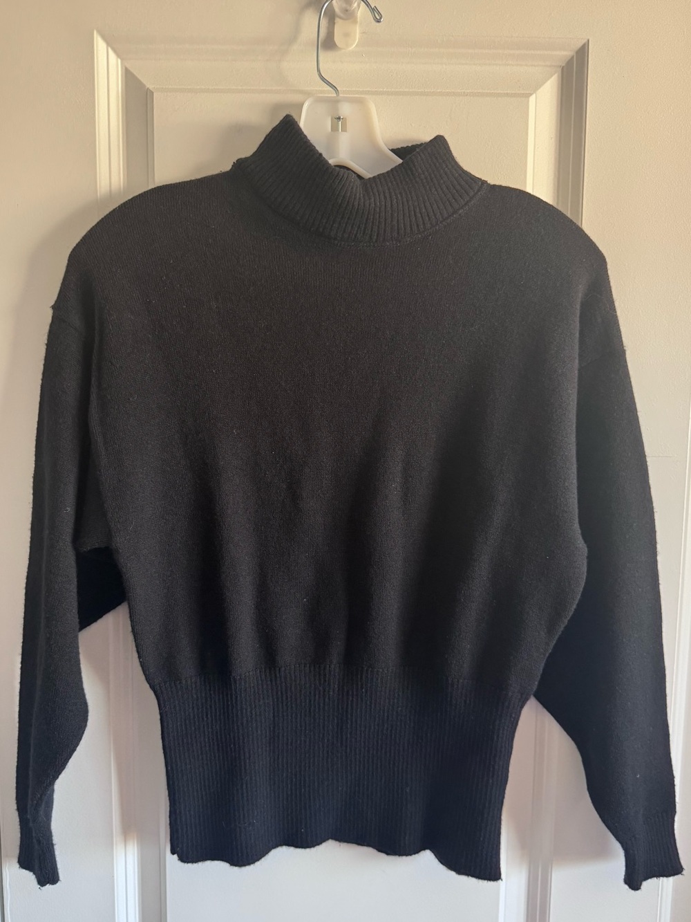 Pendleton vintage Black 100% Virgin Wool Pullover mock neck Sweater